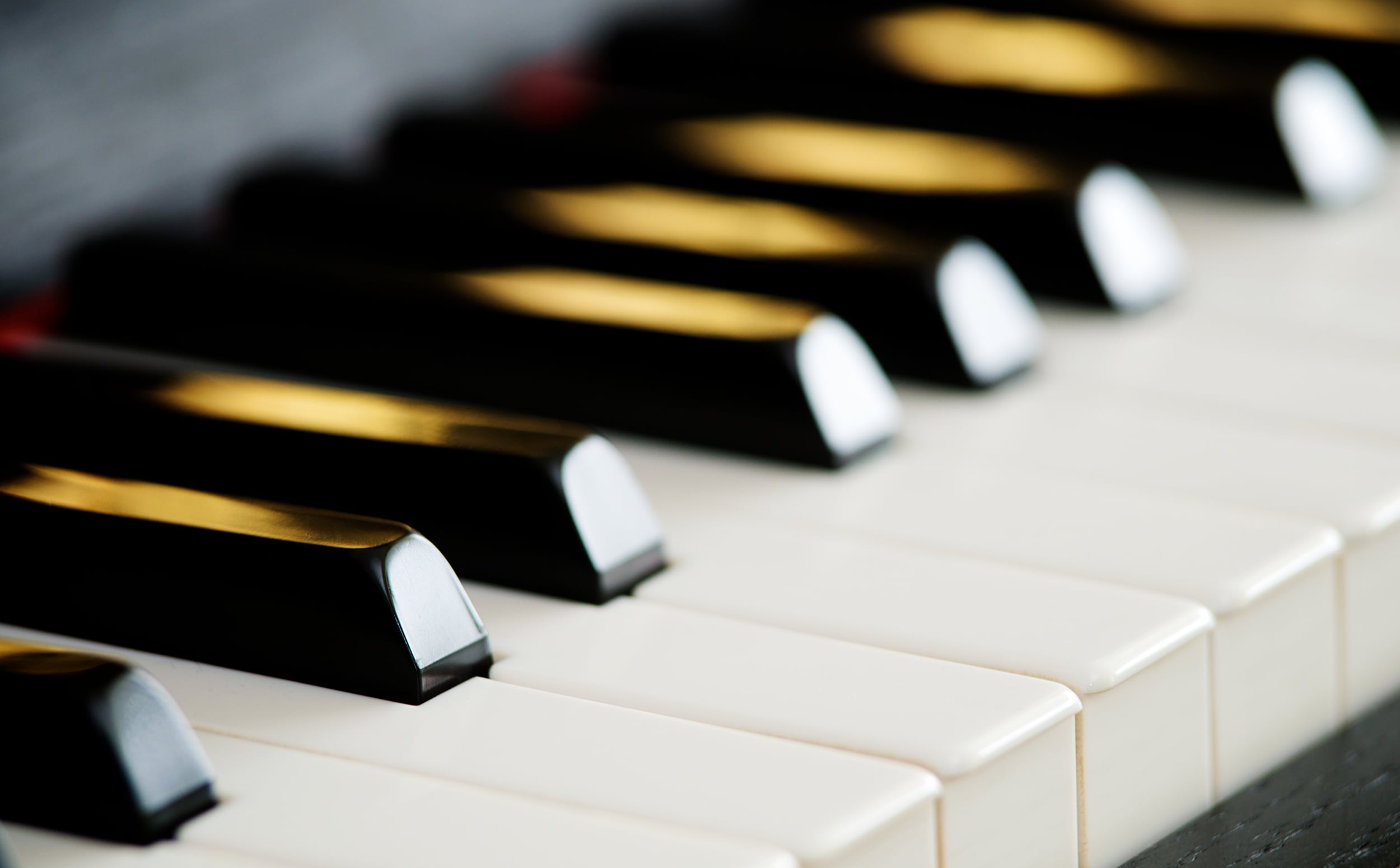 Benefits of Playing the Piano for Kids and Adults